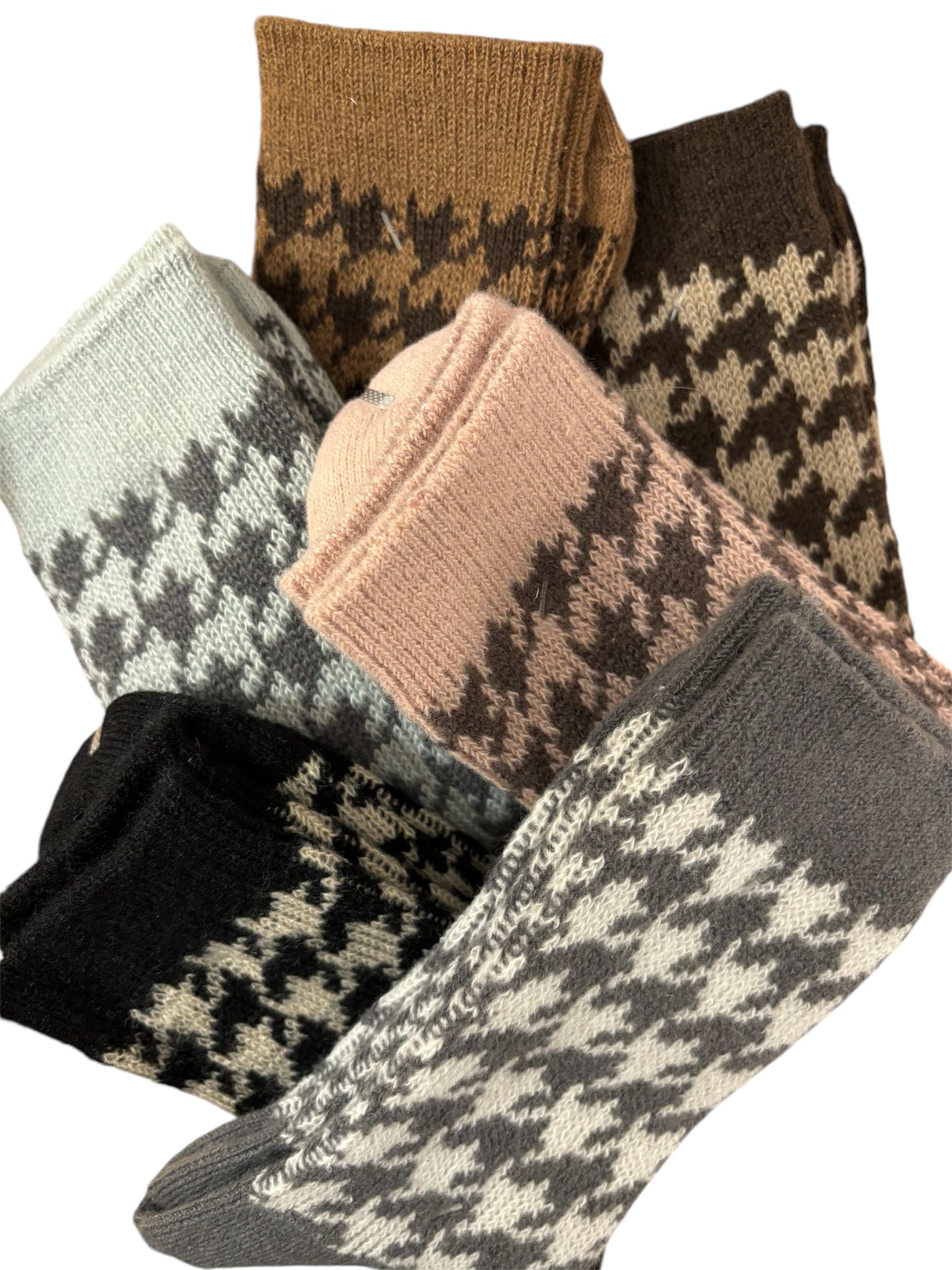 Houndstooth Crew Socks in a timeless design, thermal fabric for warmth and comfort, perfect for everyday wear.