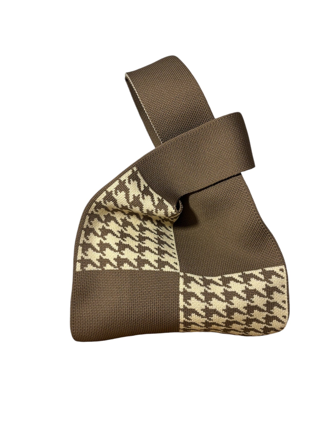 Knit handbag with houndstooth pattern, compact yet spacious, perfect for everyday wear.